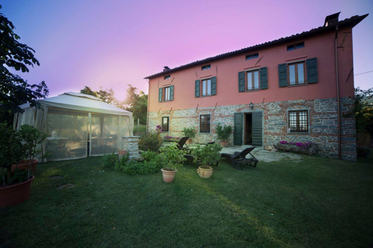 agriturismo garfagnana casale liana 768x512